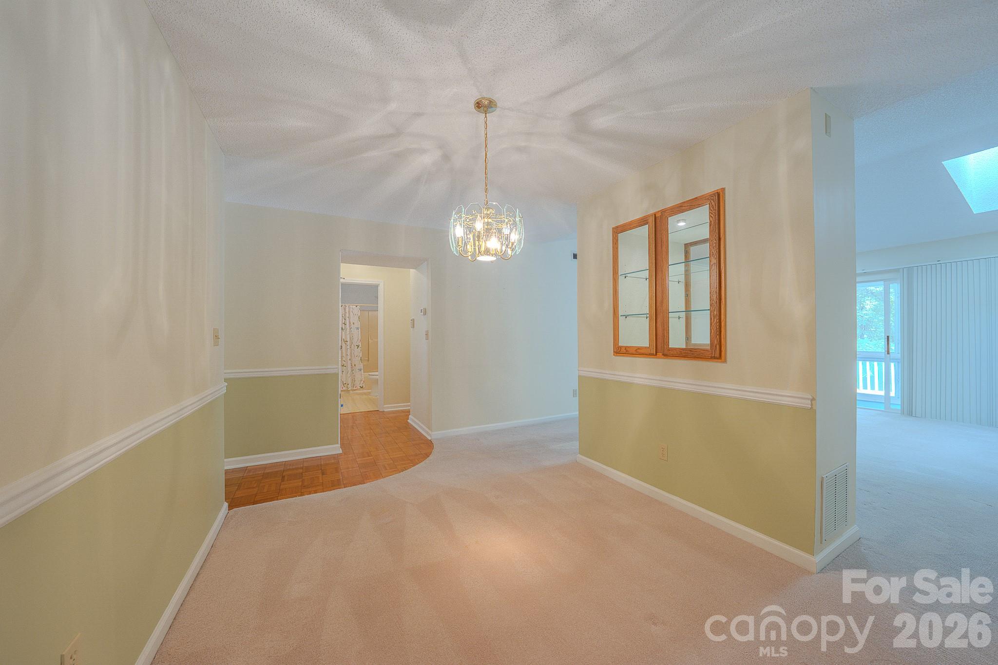 902 Woodlea Court Property Photo 8