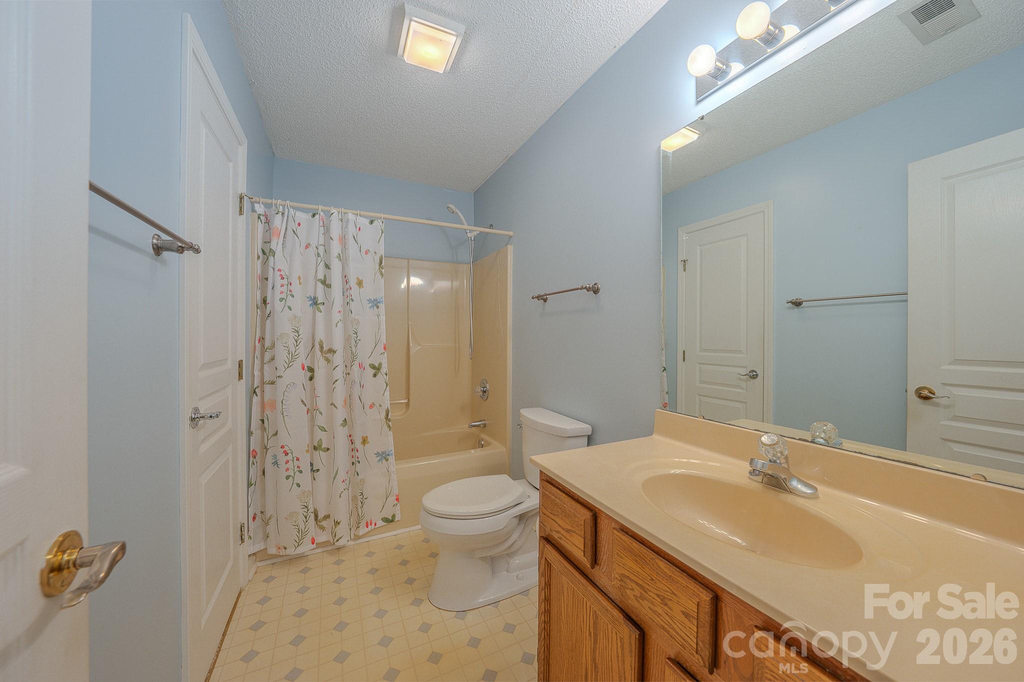 902 Woodlea Court Property Photo 18