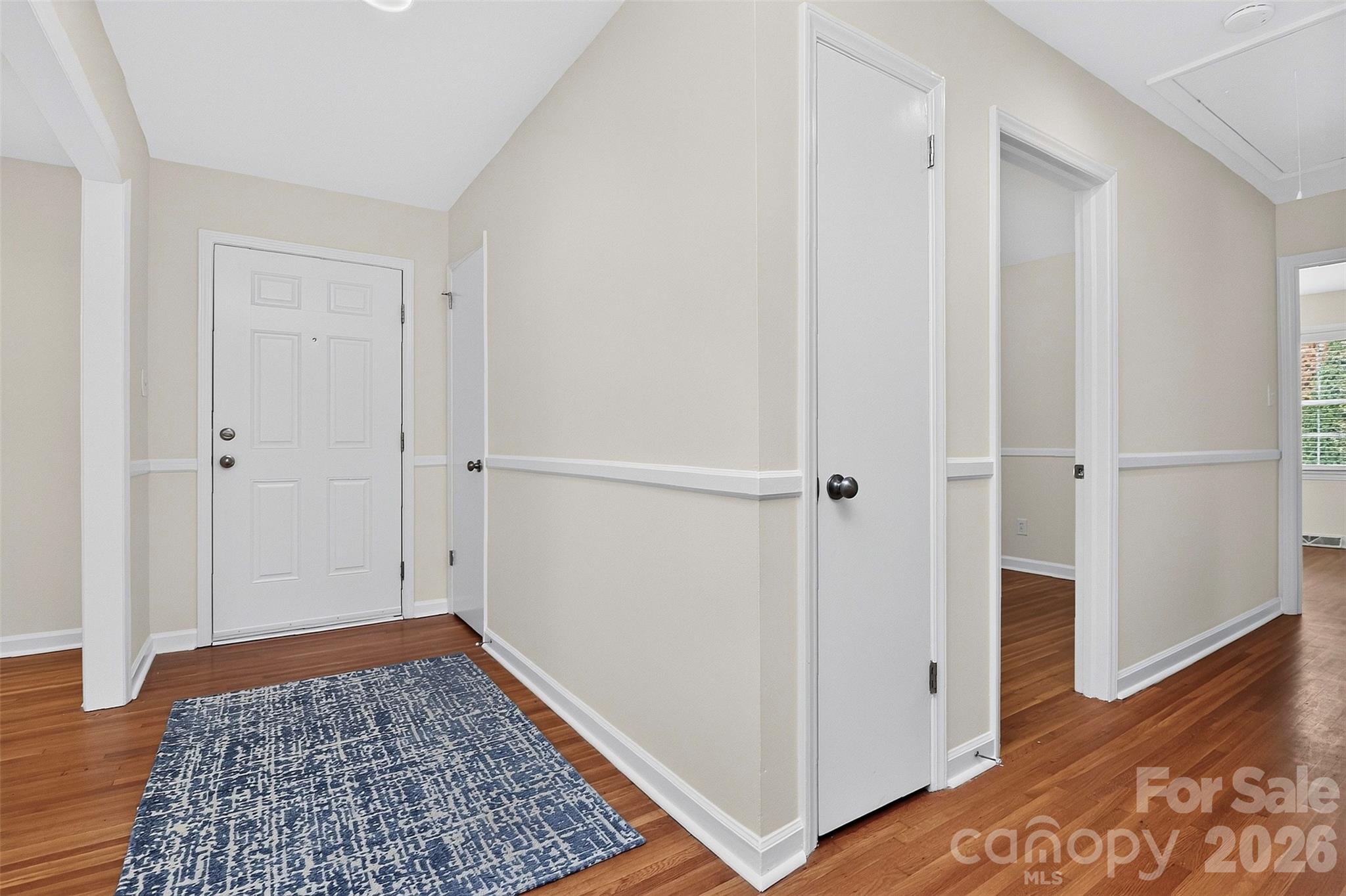 4726 Walden Court Property Photo 5