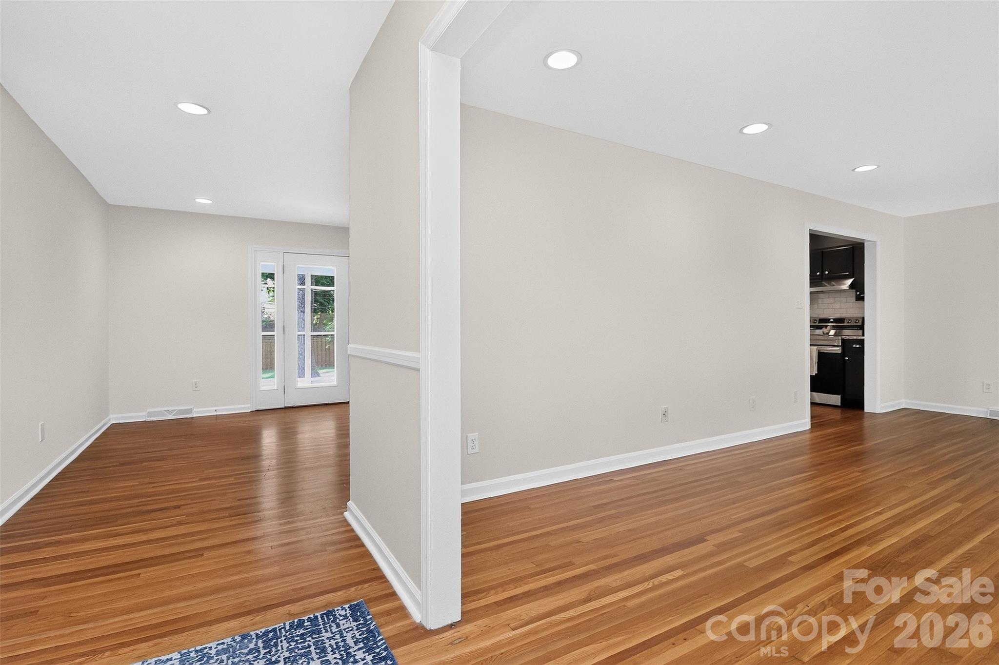 4726 Walden Court Property Photo 6