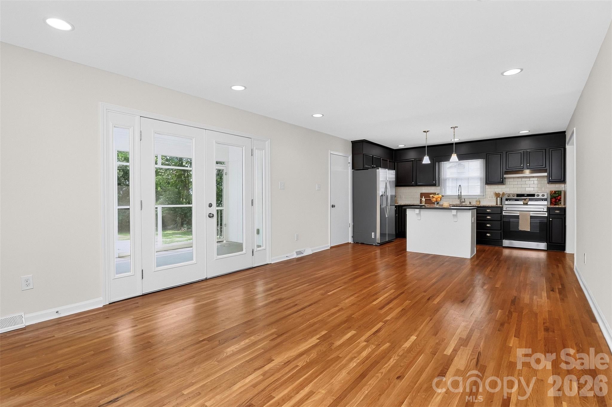 4726 Walden Court Property Photo 9