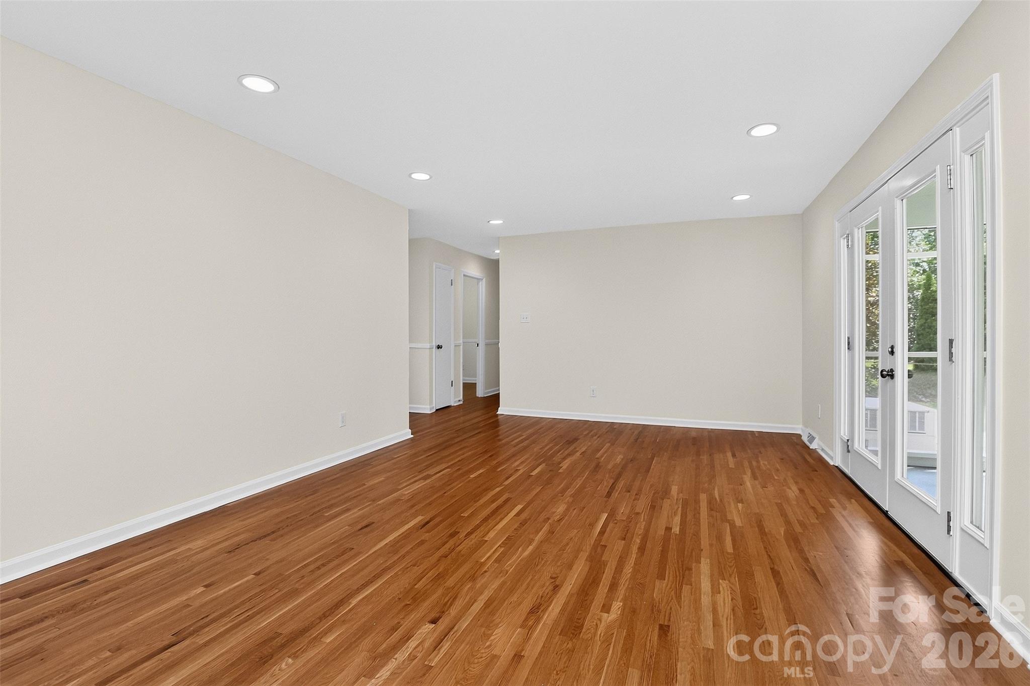 4726 Walden Court Property Photo 13