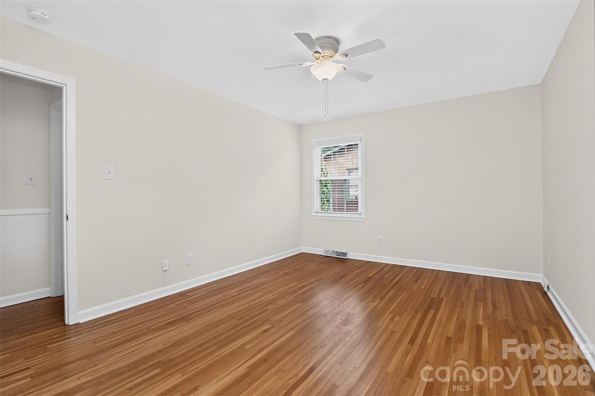 4726 Walden Court Property Photo 16
