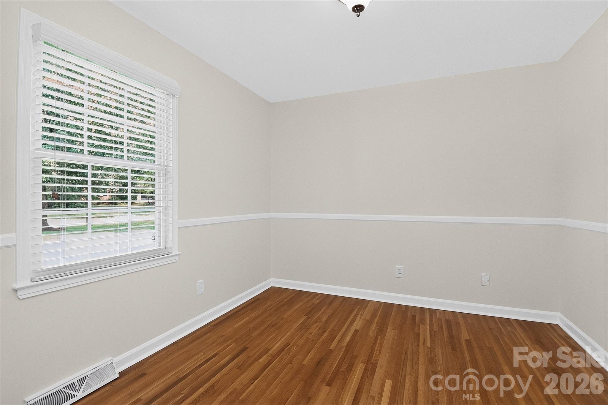 4726 Walden Court Property Photo 20