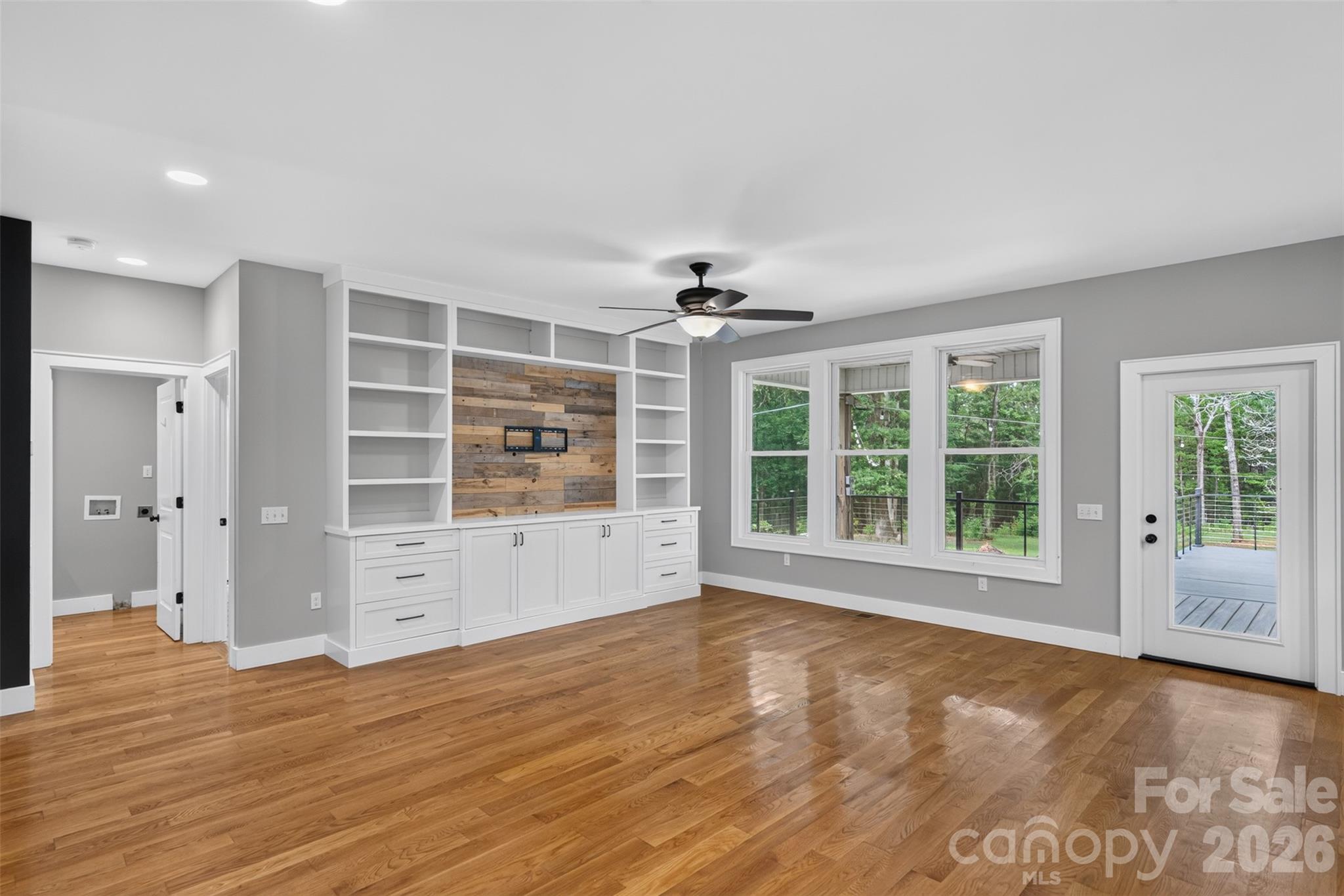 4545 Old Church Road Property Photo 10