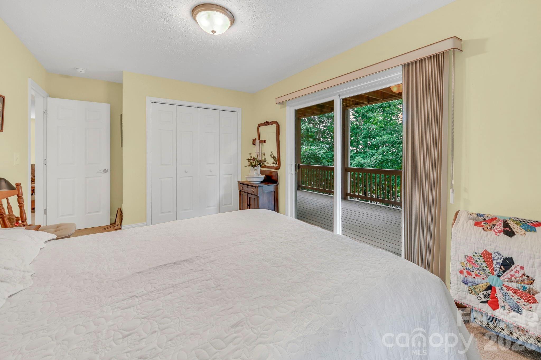 230 Carriage Summitt Way 2423 Property Photo 35