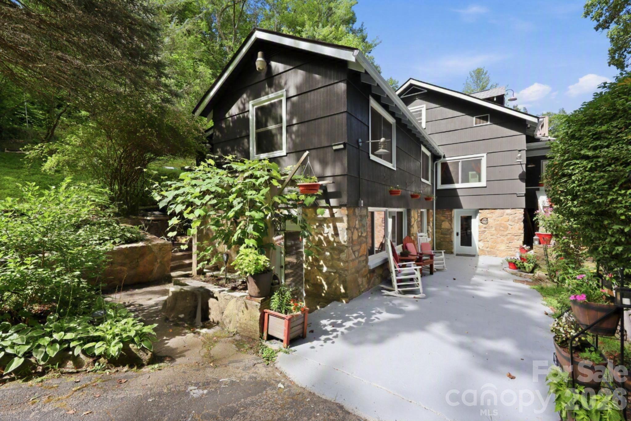 146 Chestnut Walk Drive Property Photo 4