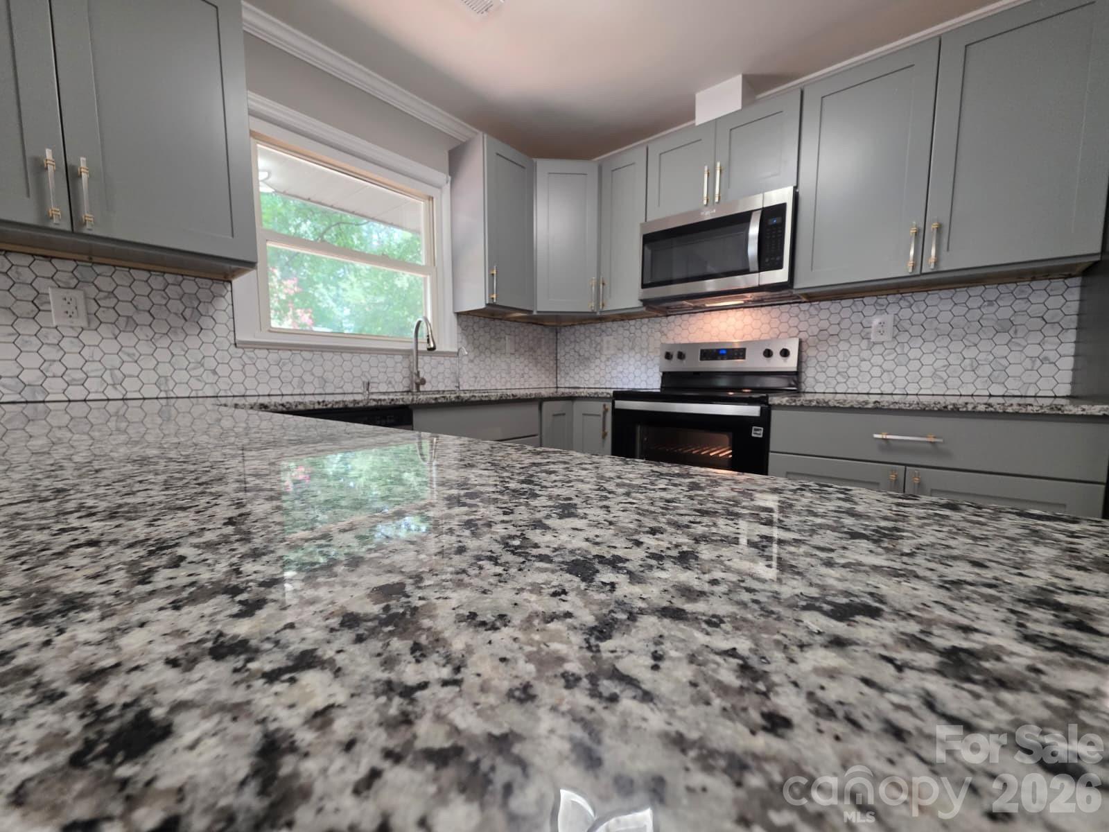 1501 Vancouver Drive Property Photo 8