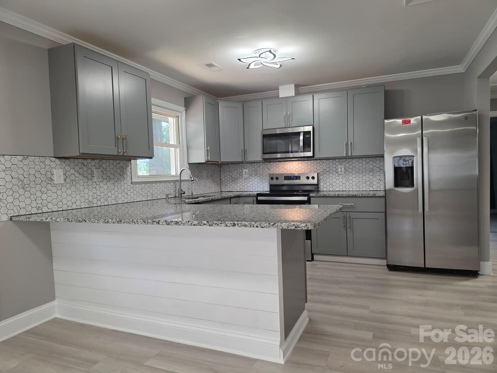 1501 Vancouver Drive Property Photo 12