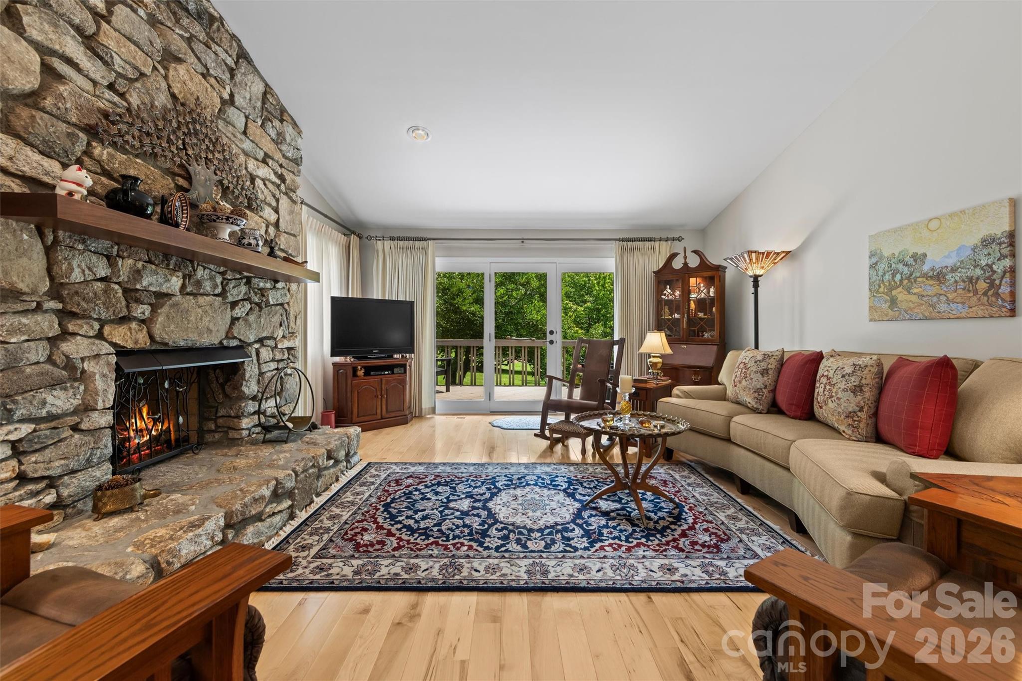 4 Governors Way Property Photo 2
