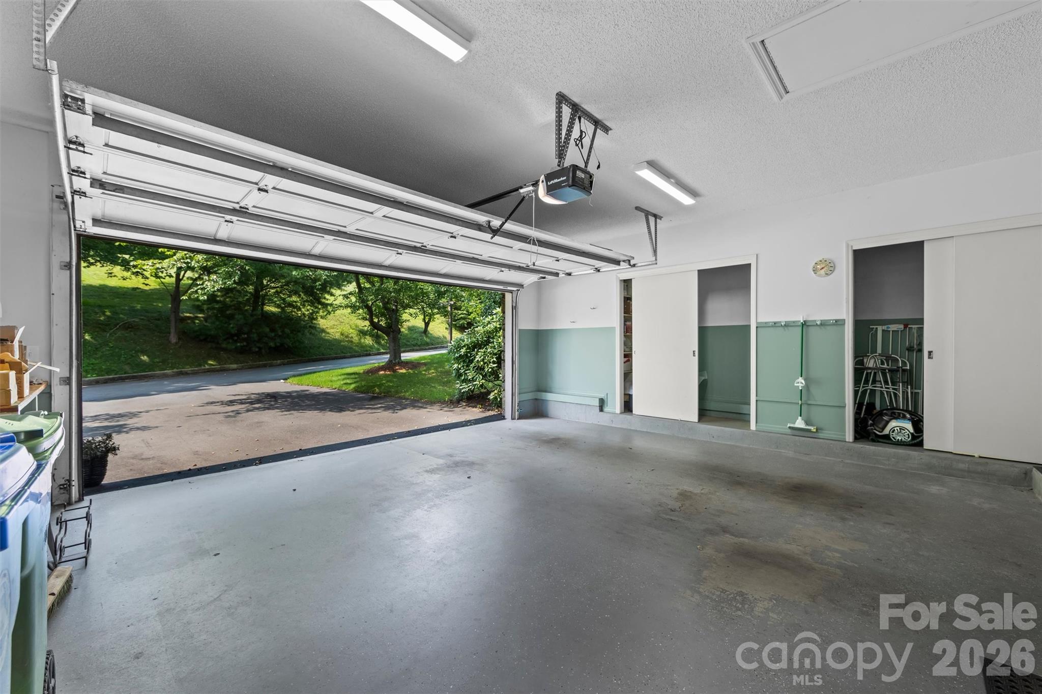 4 Governors Way Property Photo 24