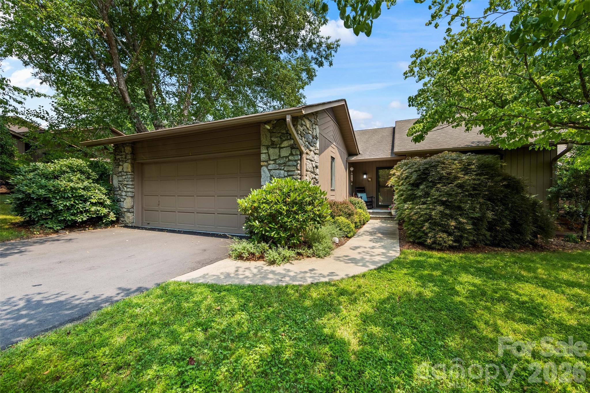 4 Governors Way Property Photo 30