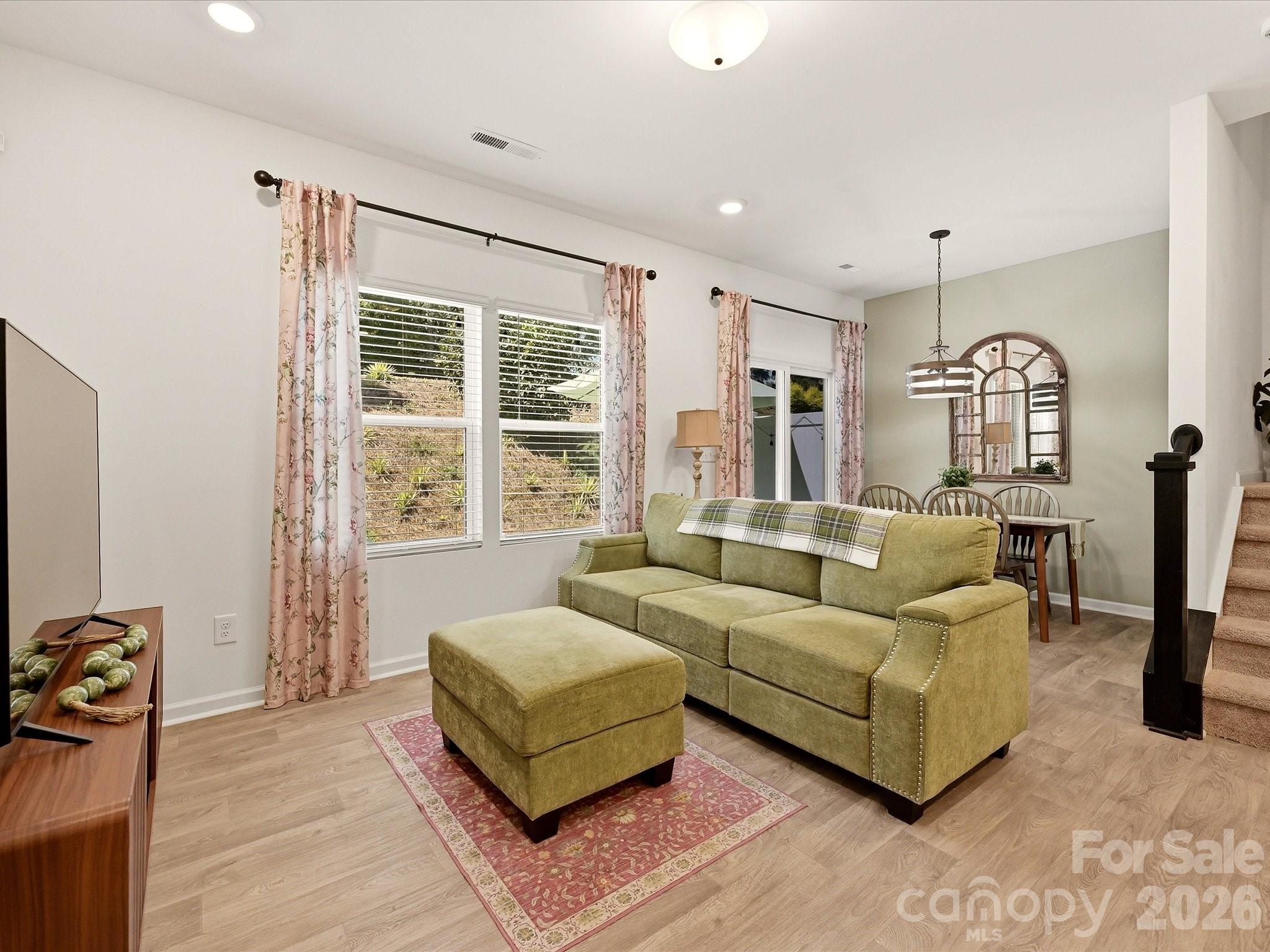 2018 Crooked Oak Lane Property Photo 7