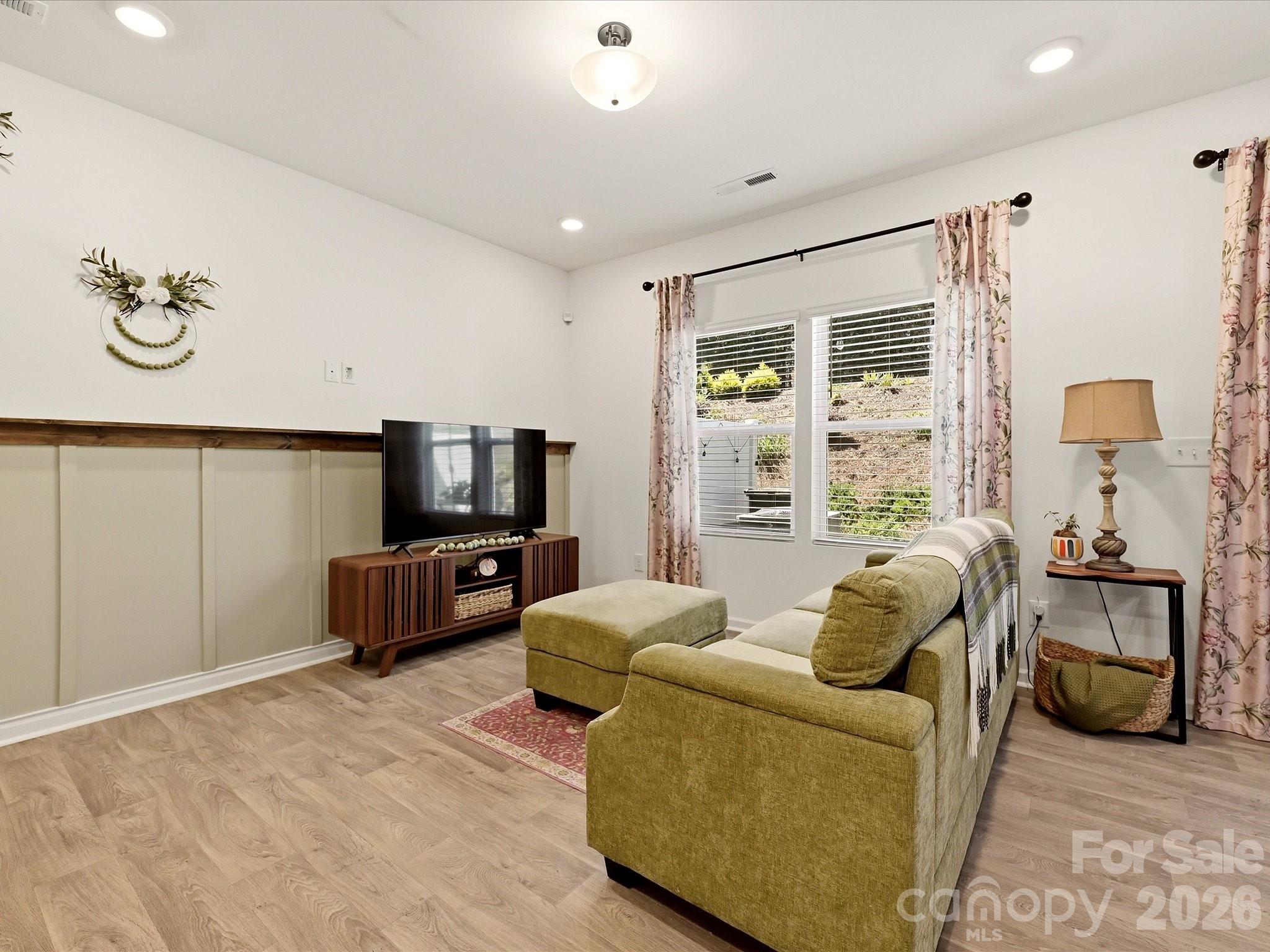 2018 Crooked Oak Lane Property Photo 16