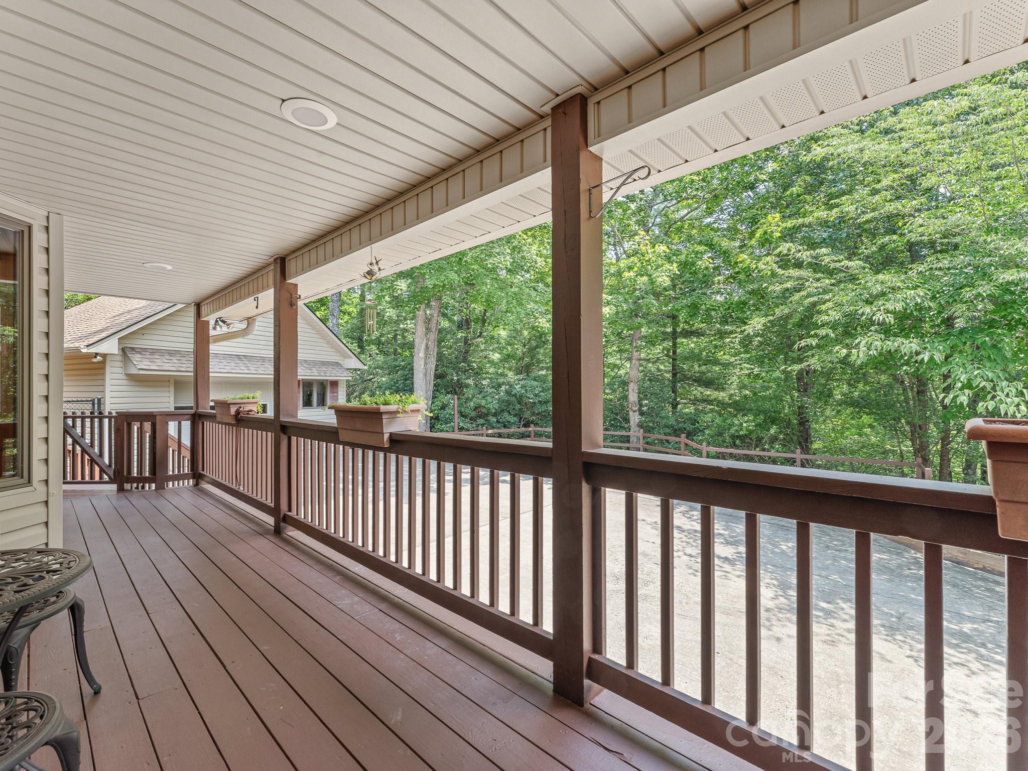 620 Thunder Road Property Photo 6