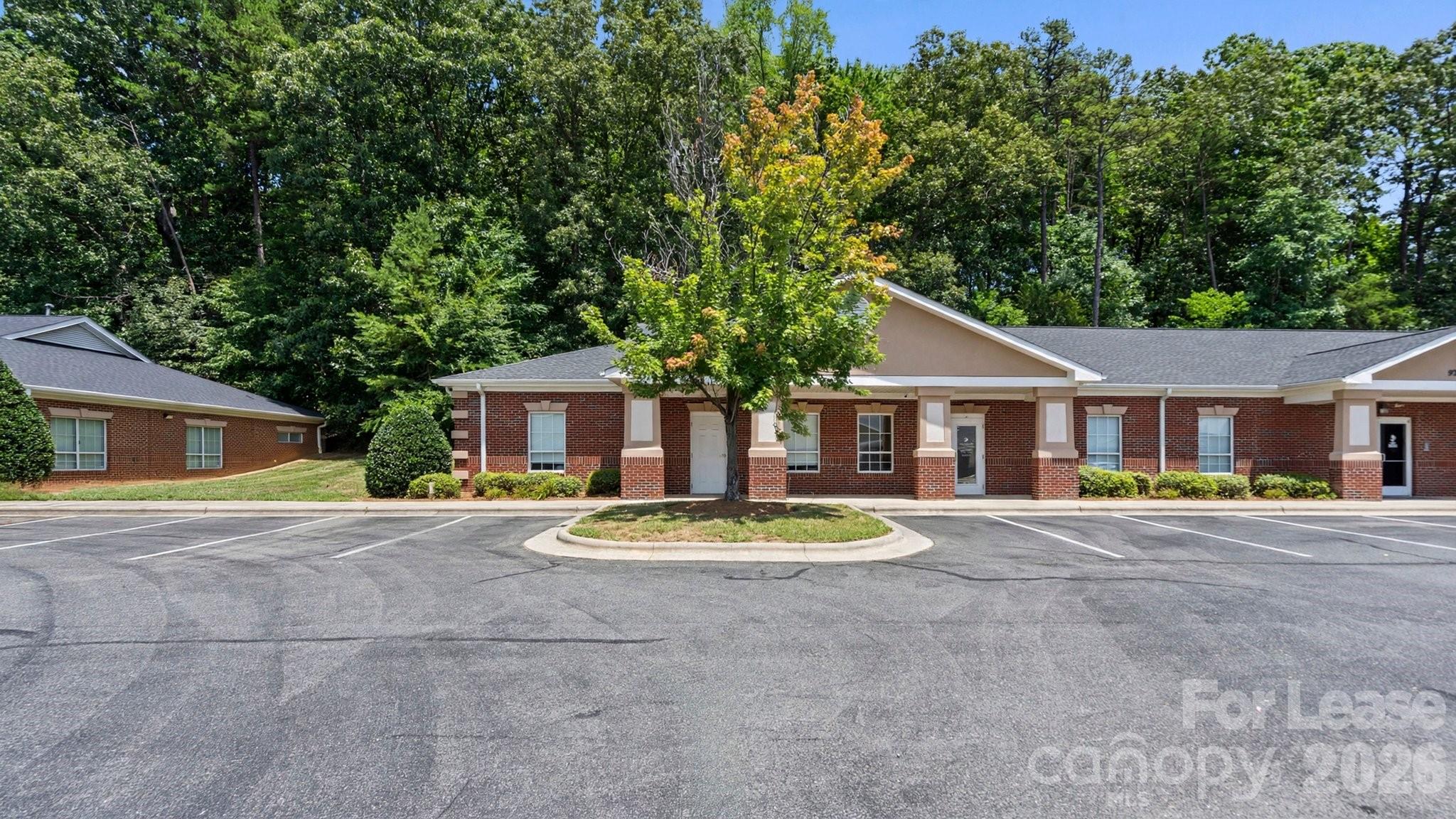 9719 Northeast Parkway 100 Property Photo 3