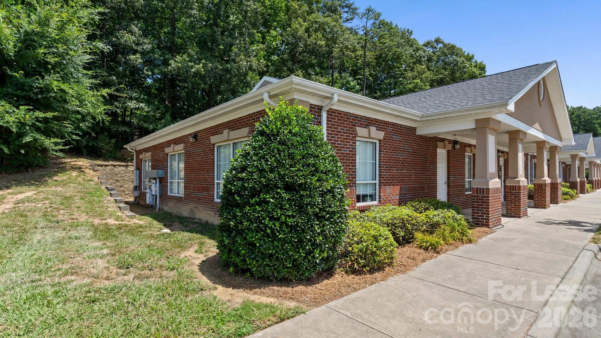 9719 Northeast Parkway 100 Property Photo 4