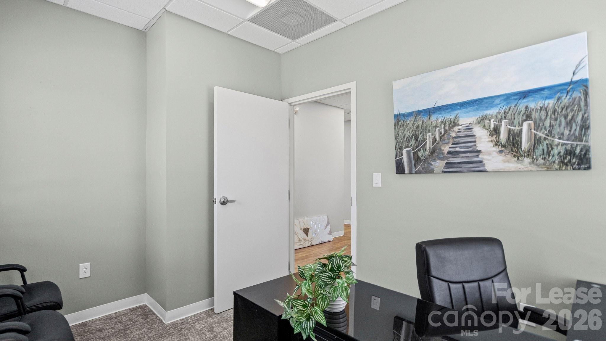 9719 Northeast Parkway 100 Property Photo 8