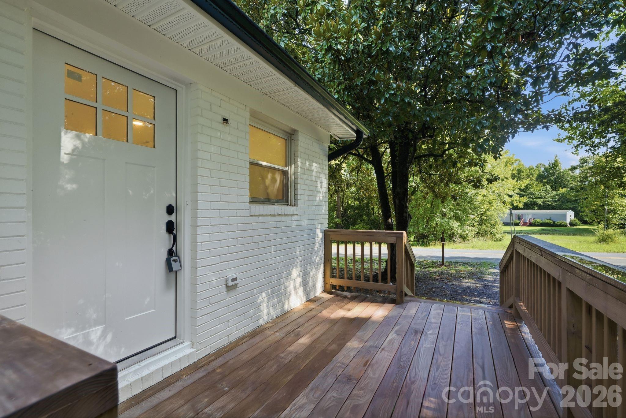 45680 Blackhawk Lane Property Photo 6