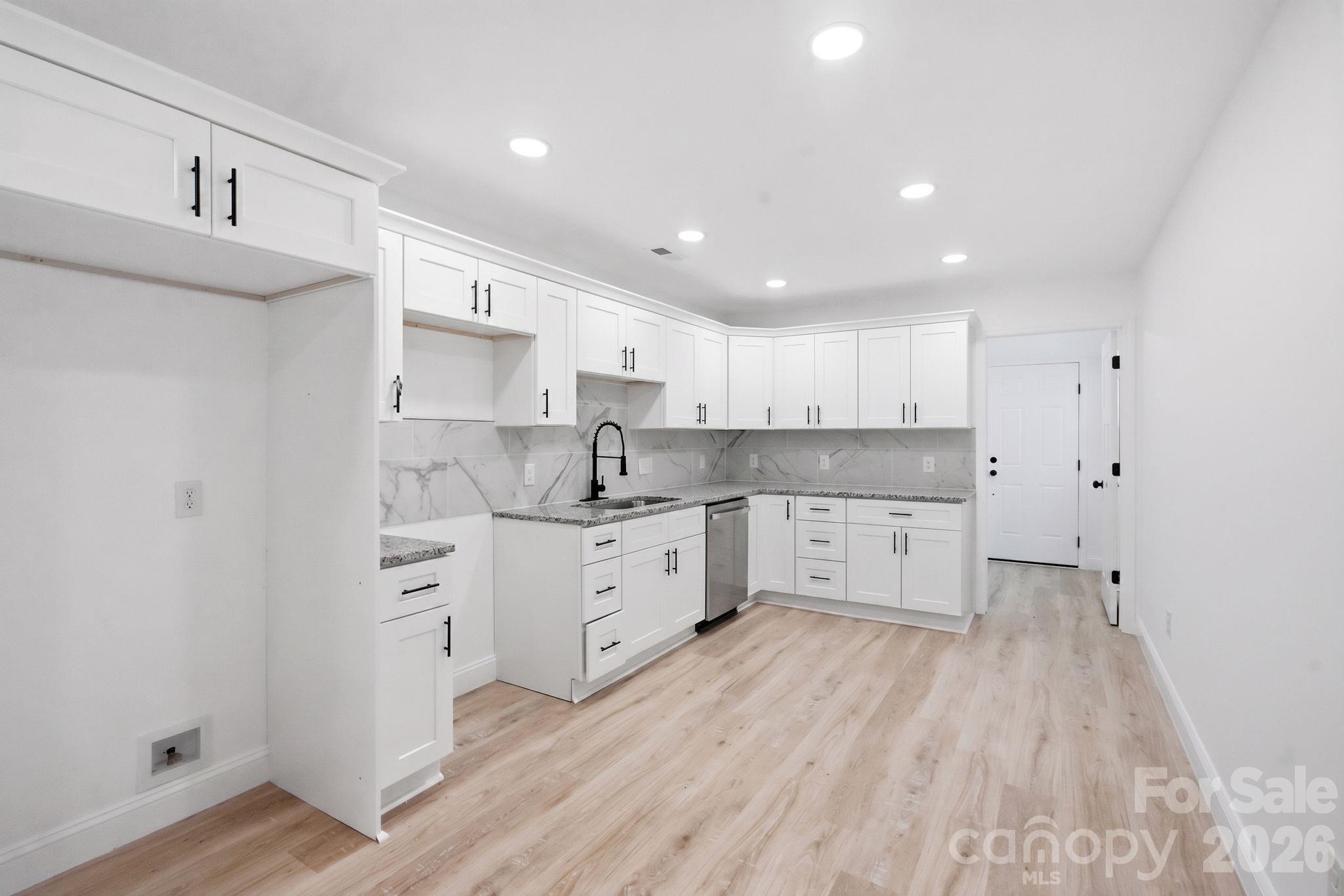 45680 Blackhawk Lane Property Photo 16