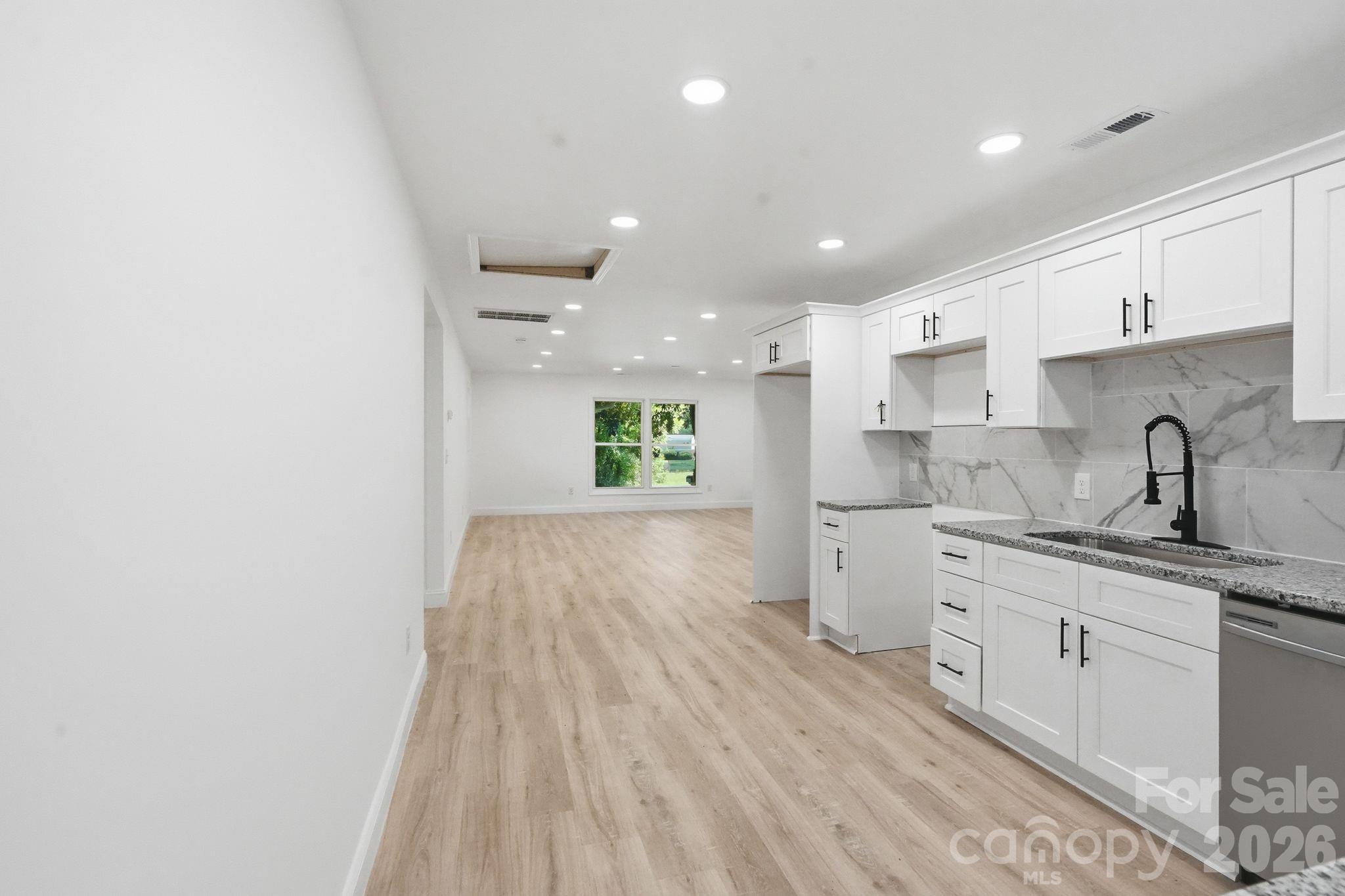 45680 Blackhawk Lane Property Photo 18