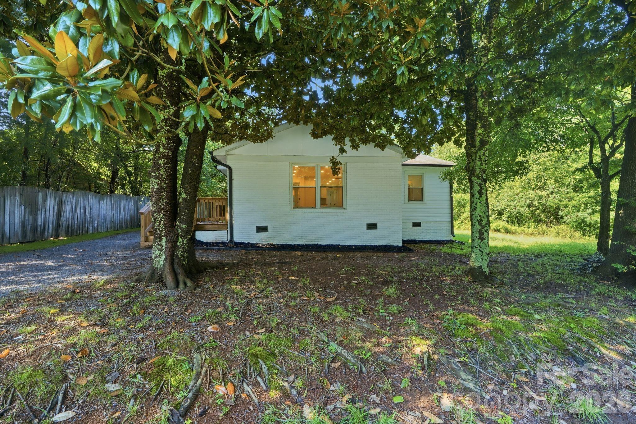 45680 Blackhawk Lane Property Photo 33
