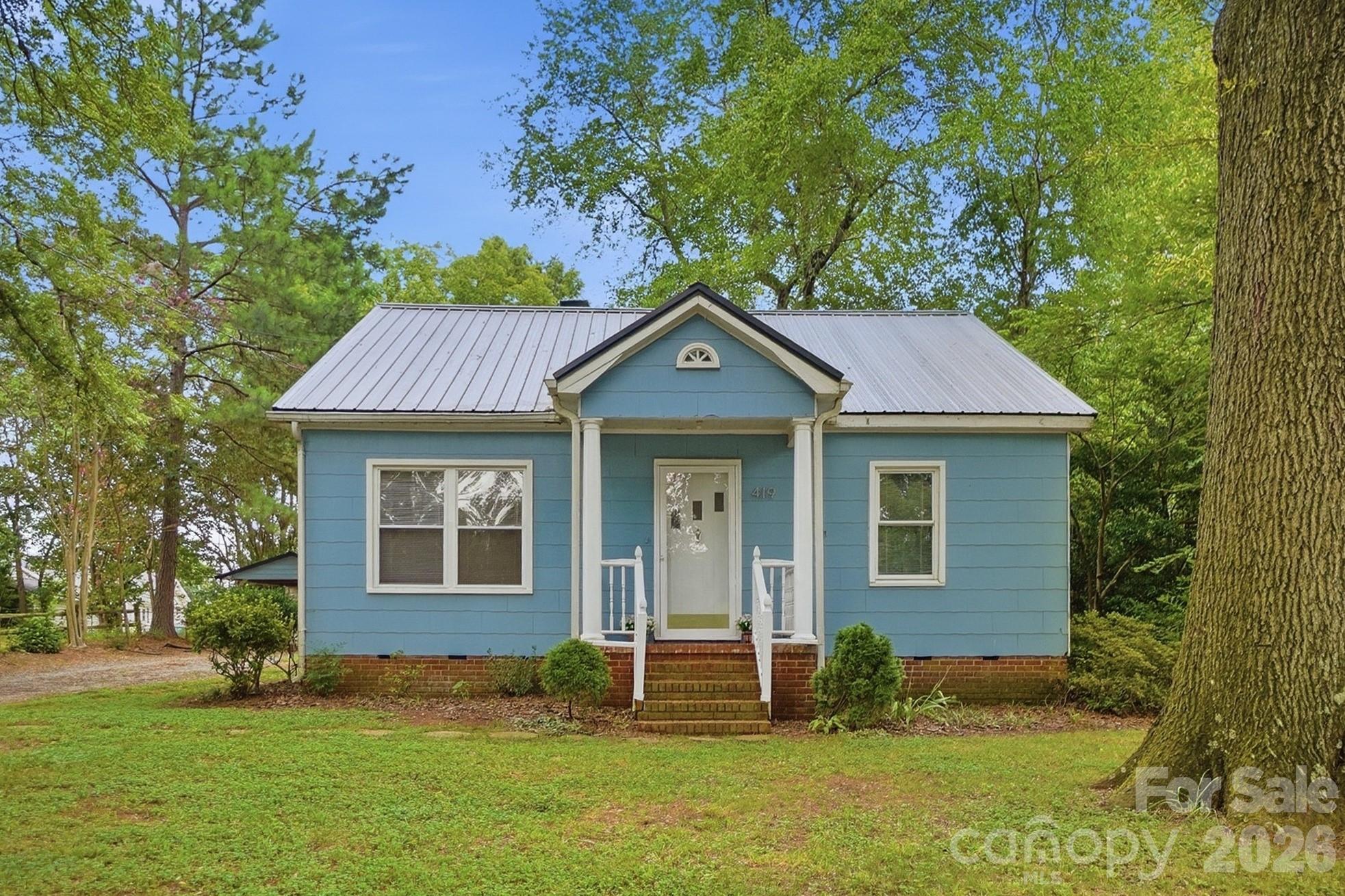 419 Jackson Street Property Photo 12