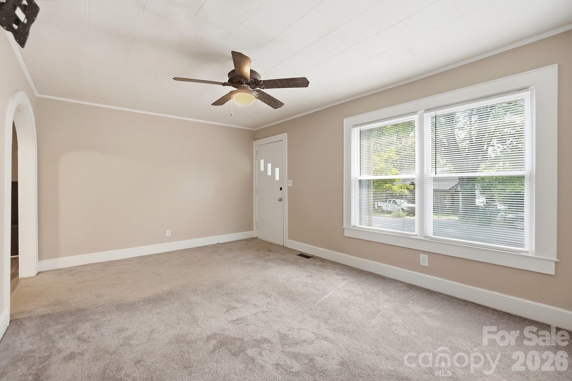 419 Jackson Street Property Photo 13