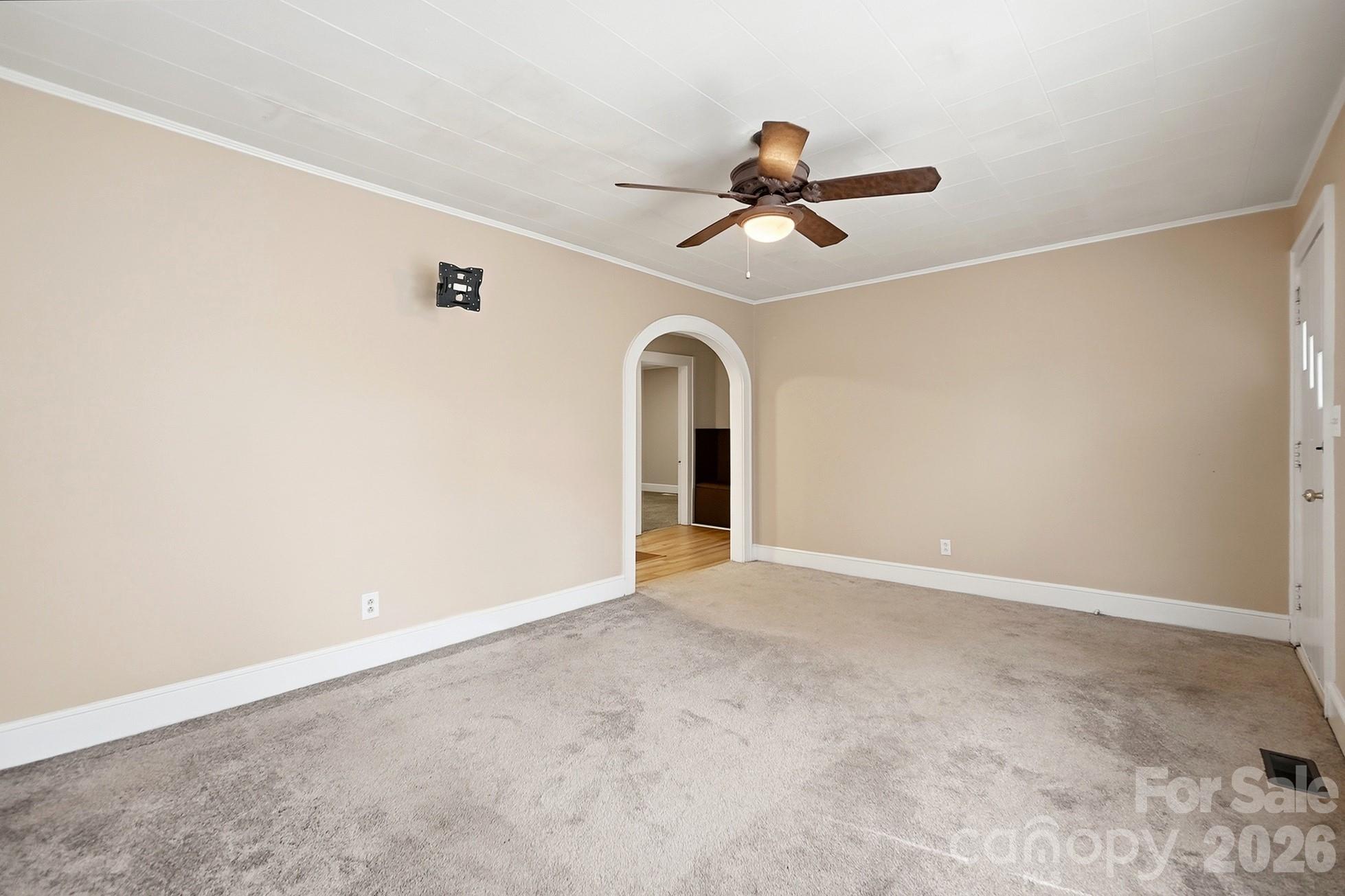 419 Jackson Street Property Photo 14