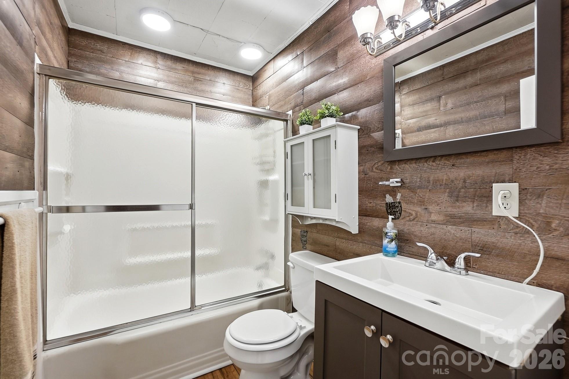419 Jackson Street Property Photo 23