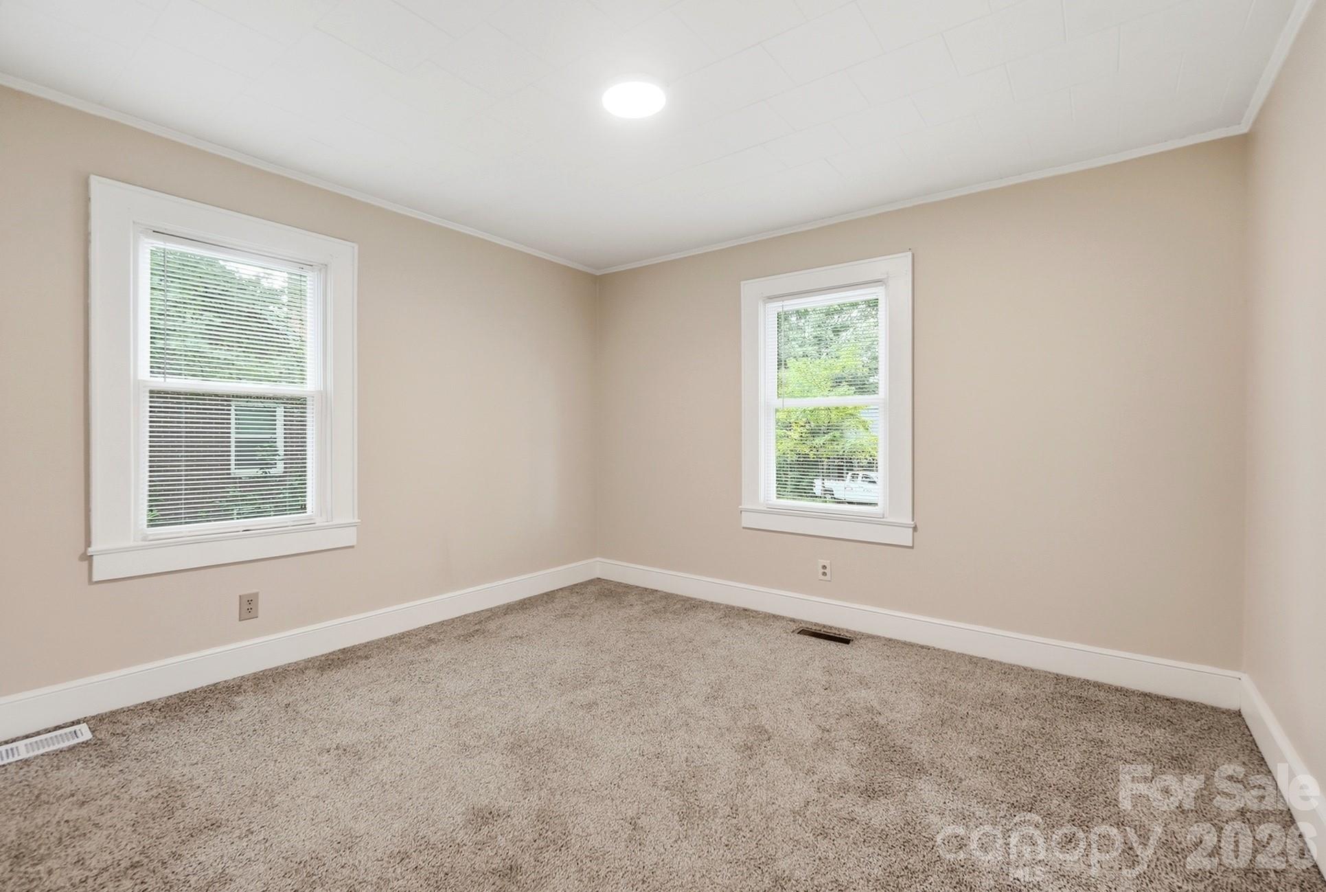 419 Jackson Street Property Photo 24