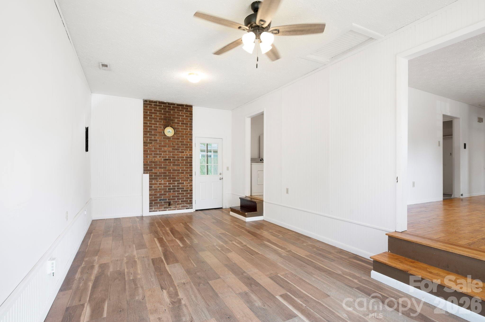 400 Hiawassee Avenue Property Photo 8