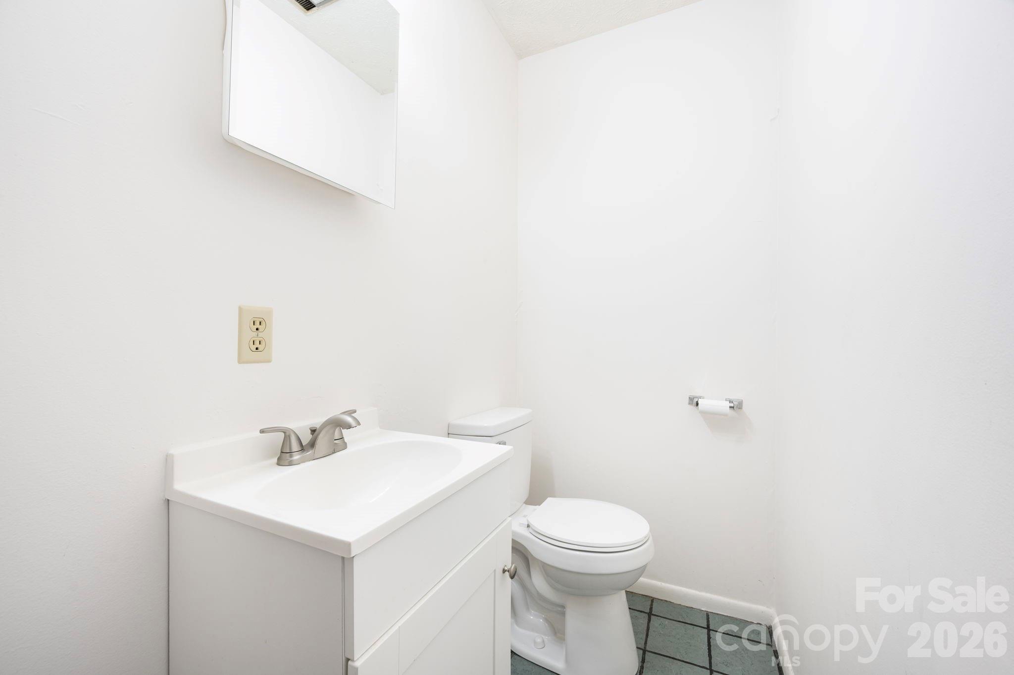 400 Hiawassee Avenue Property Photo 12