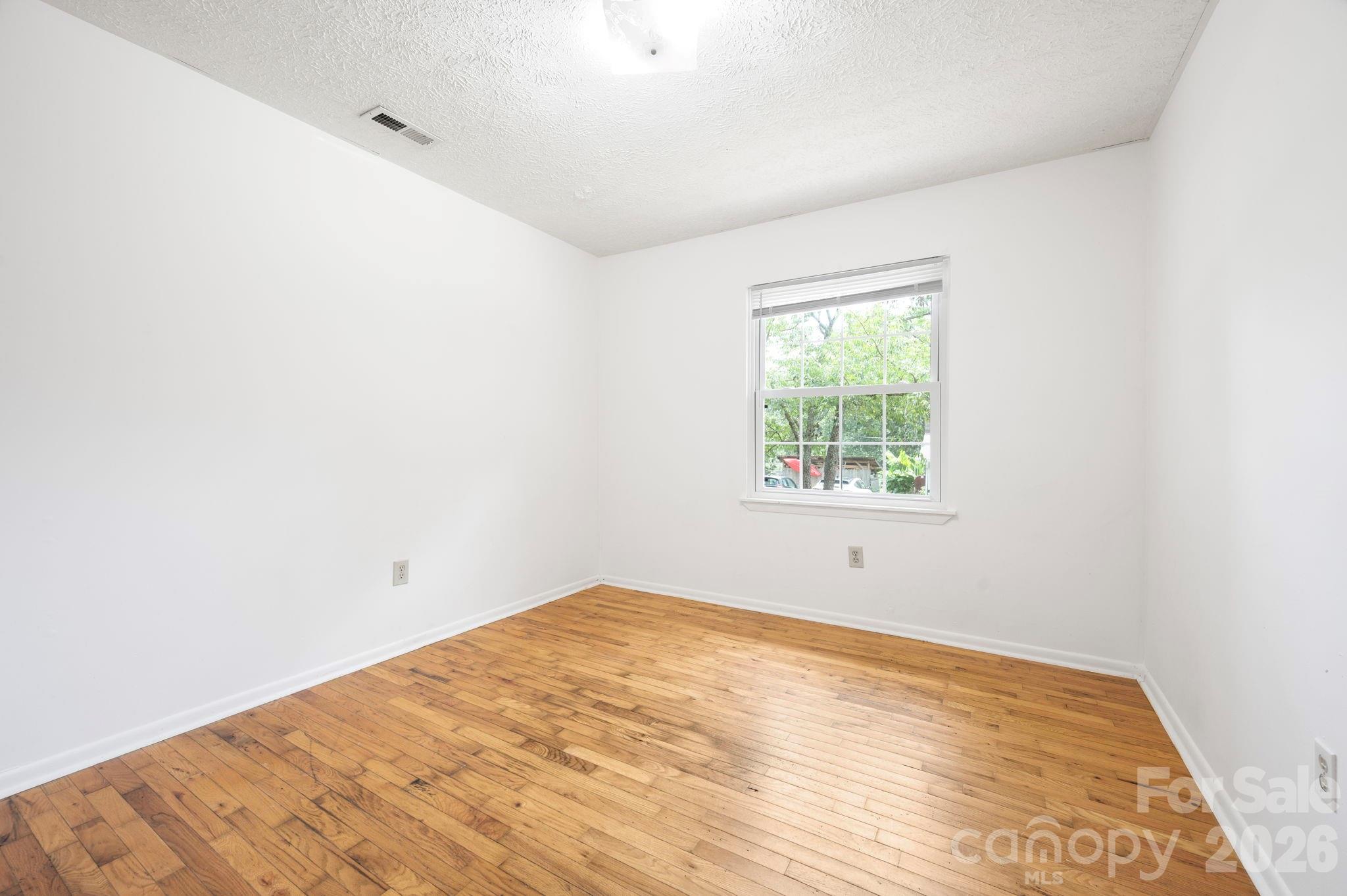 400 Hiawassee Avenue Property Photo 15