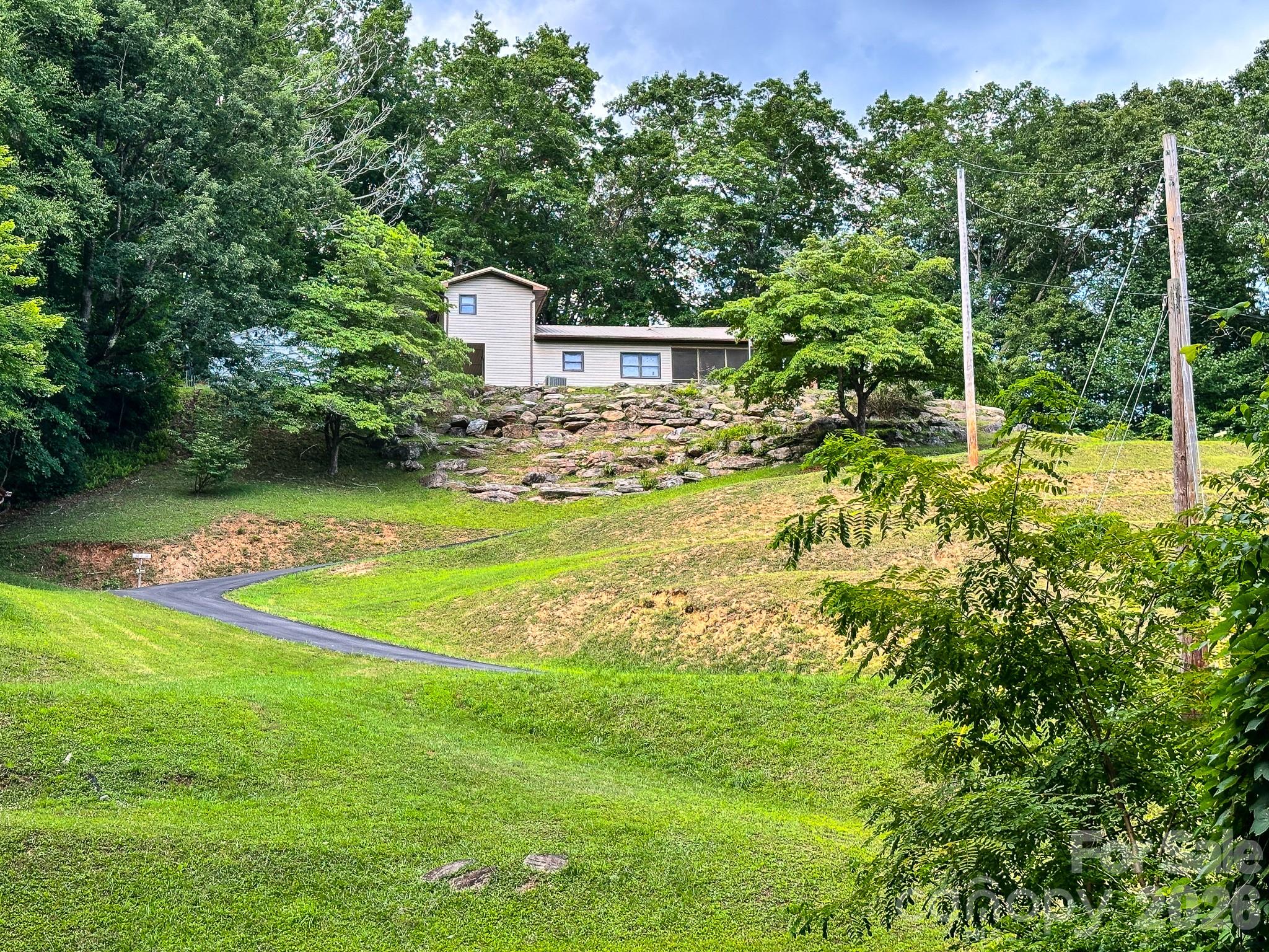 82 Trout Haven Lane Property Photo 3