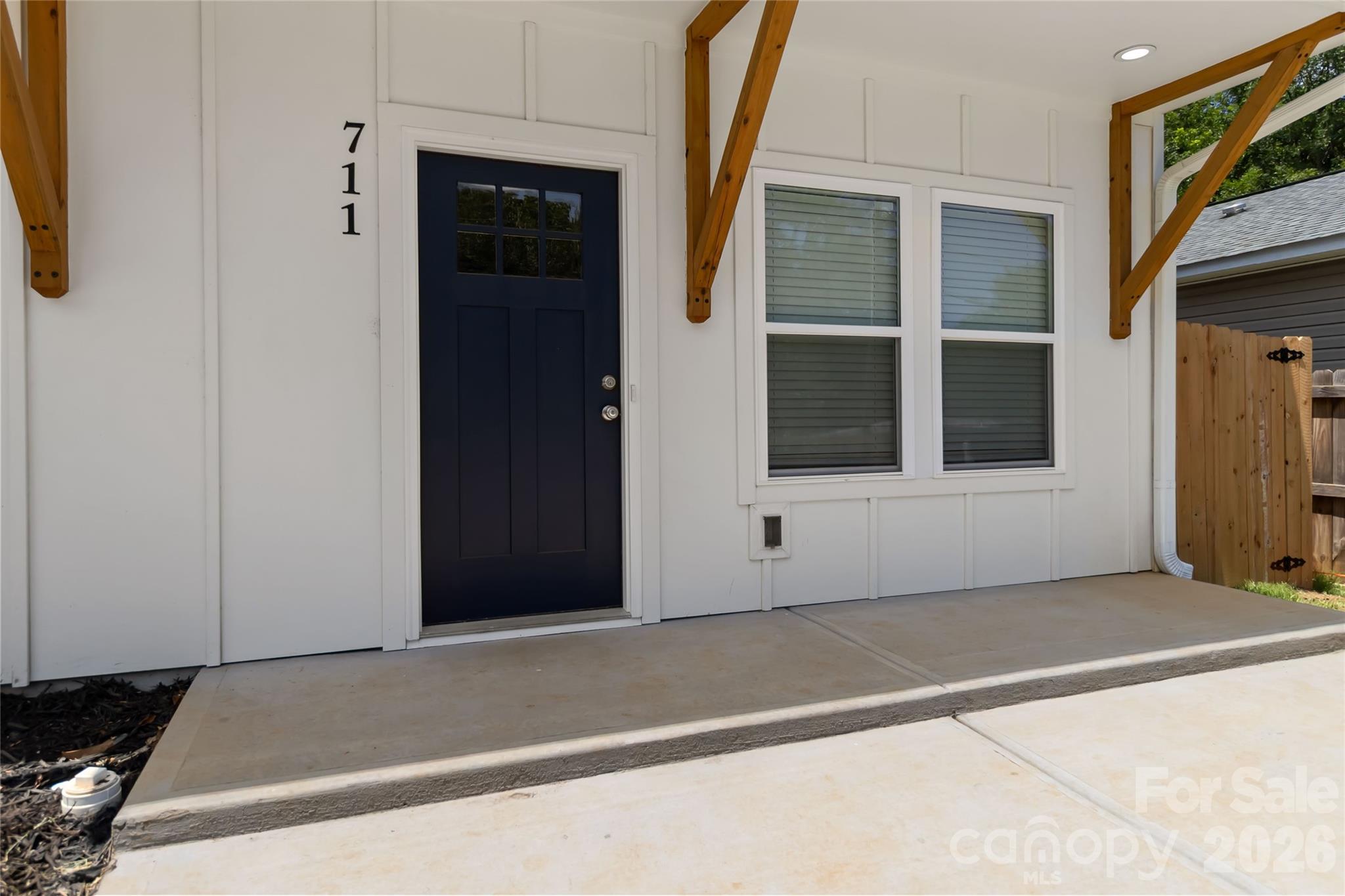 711 Pennsylvania Avenue Property Photo 2