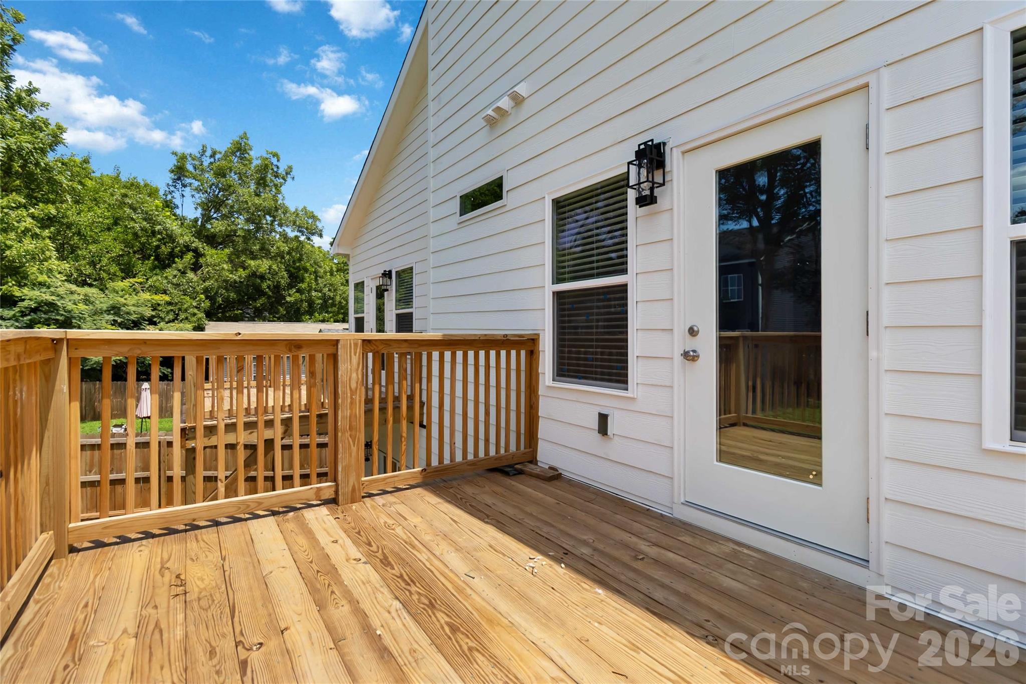 711 Pennsylvania Avenue Property Photo 4