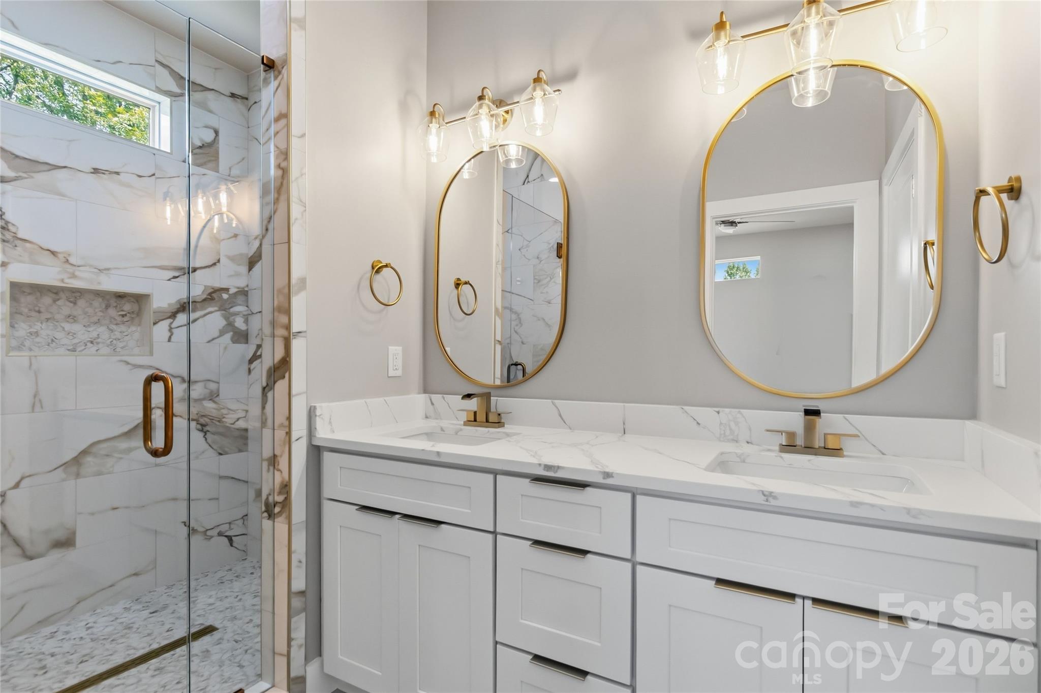 711 Pennsylvania Avenue Property Photo 6