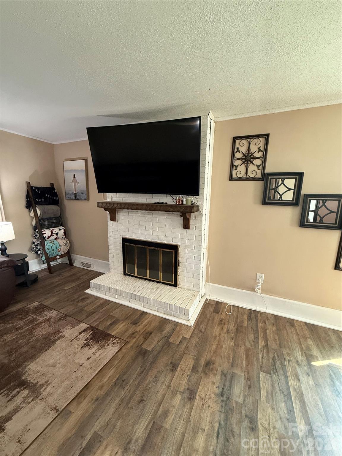 1105 Fallston Road Property Photo 5