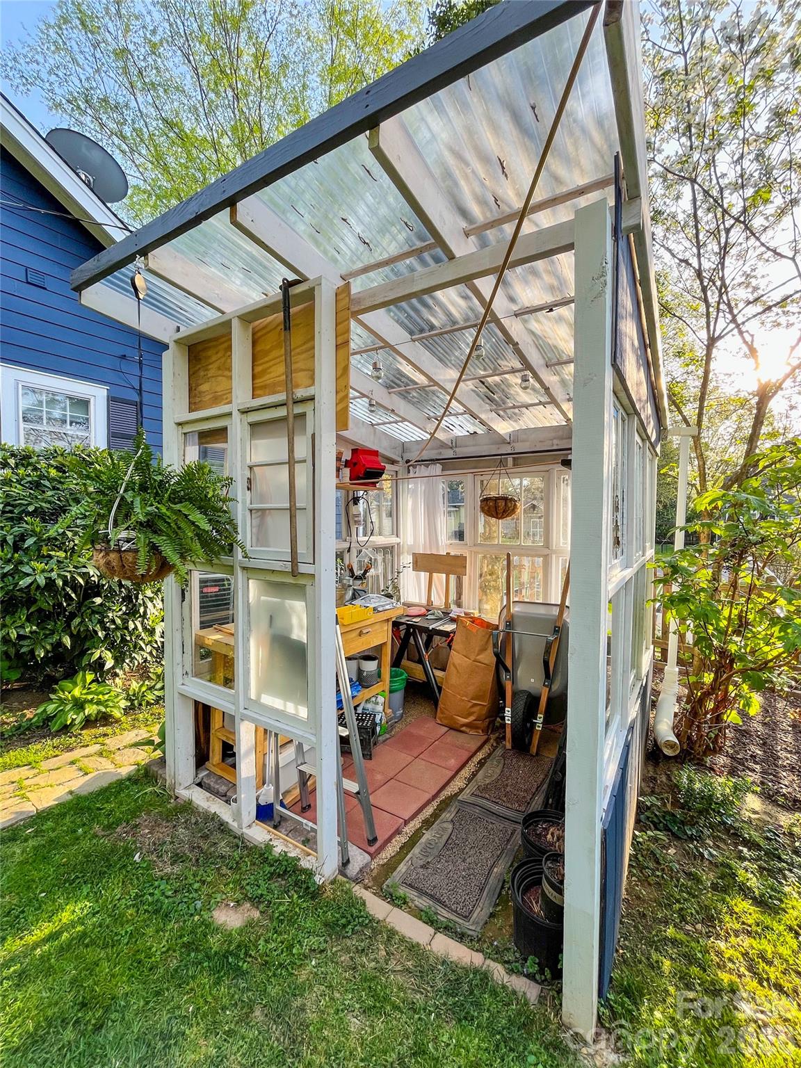 271 Brook Street Property Photo 6