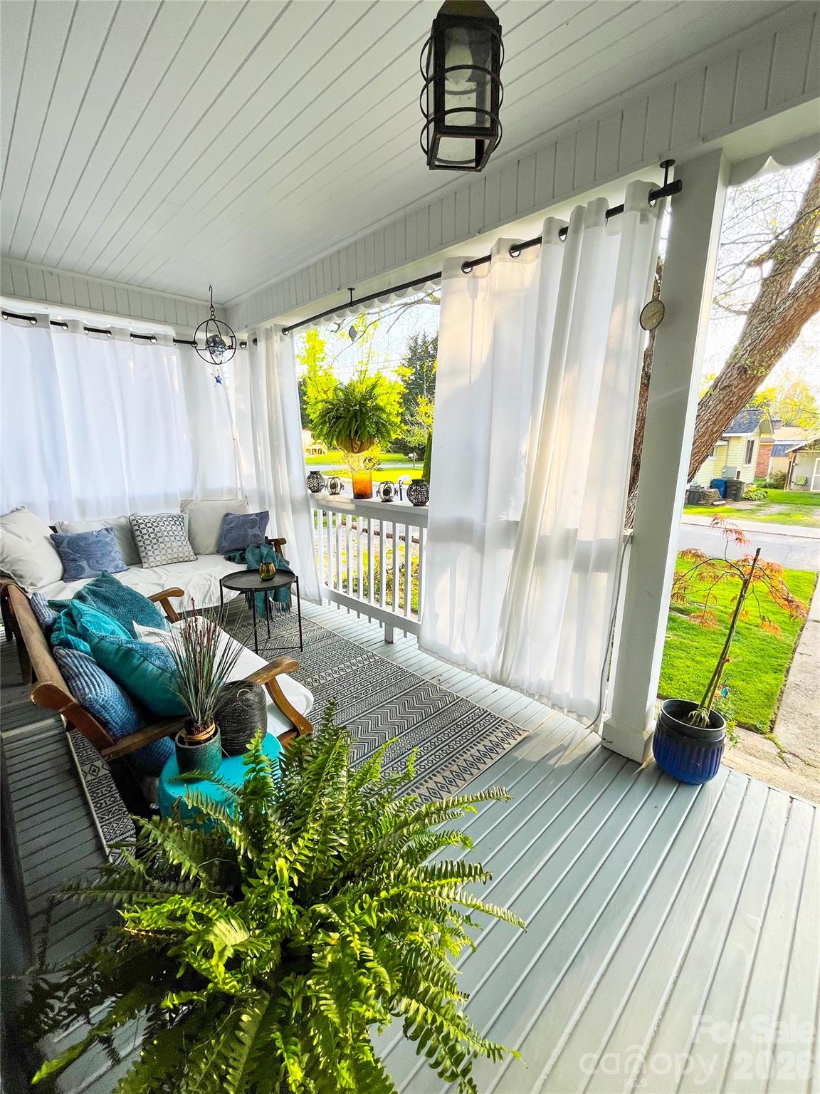 271 Brook Street Property Photo 8