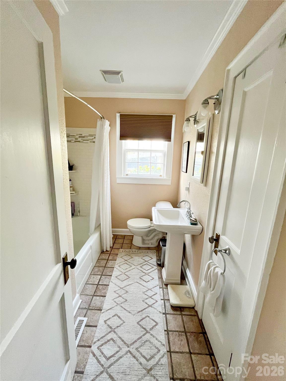271 Brook Street Property Photo 13