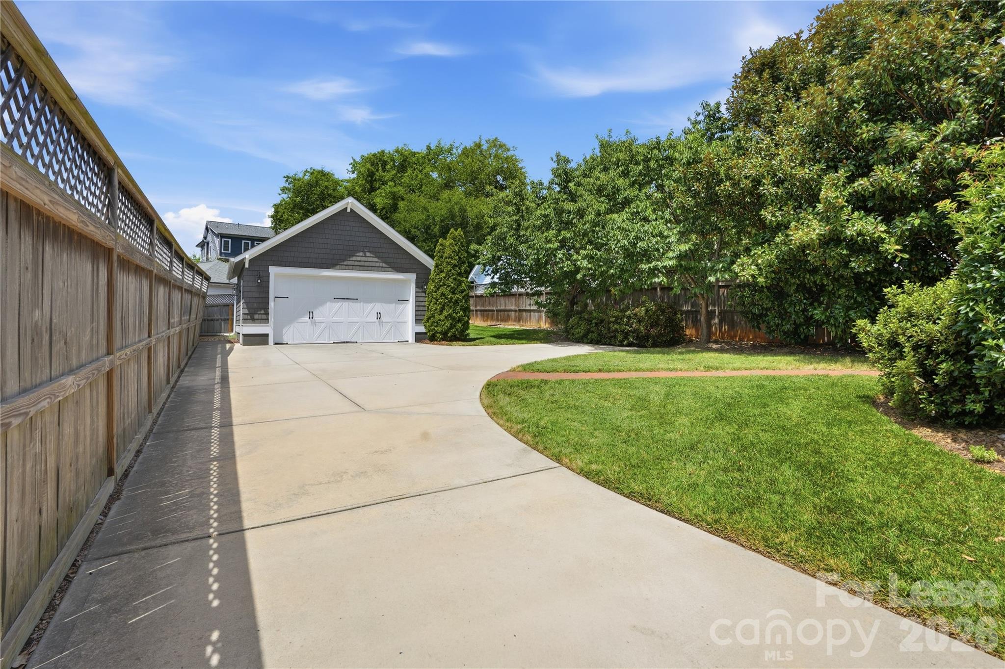 404 Iverson Way Property Photo 10