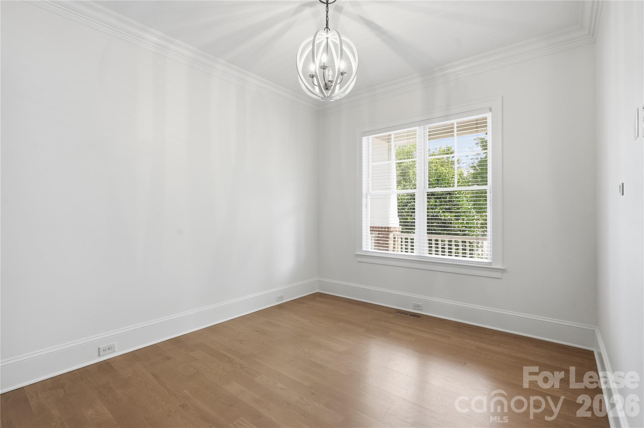 404 Iverson Way Property Photo 11