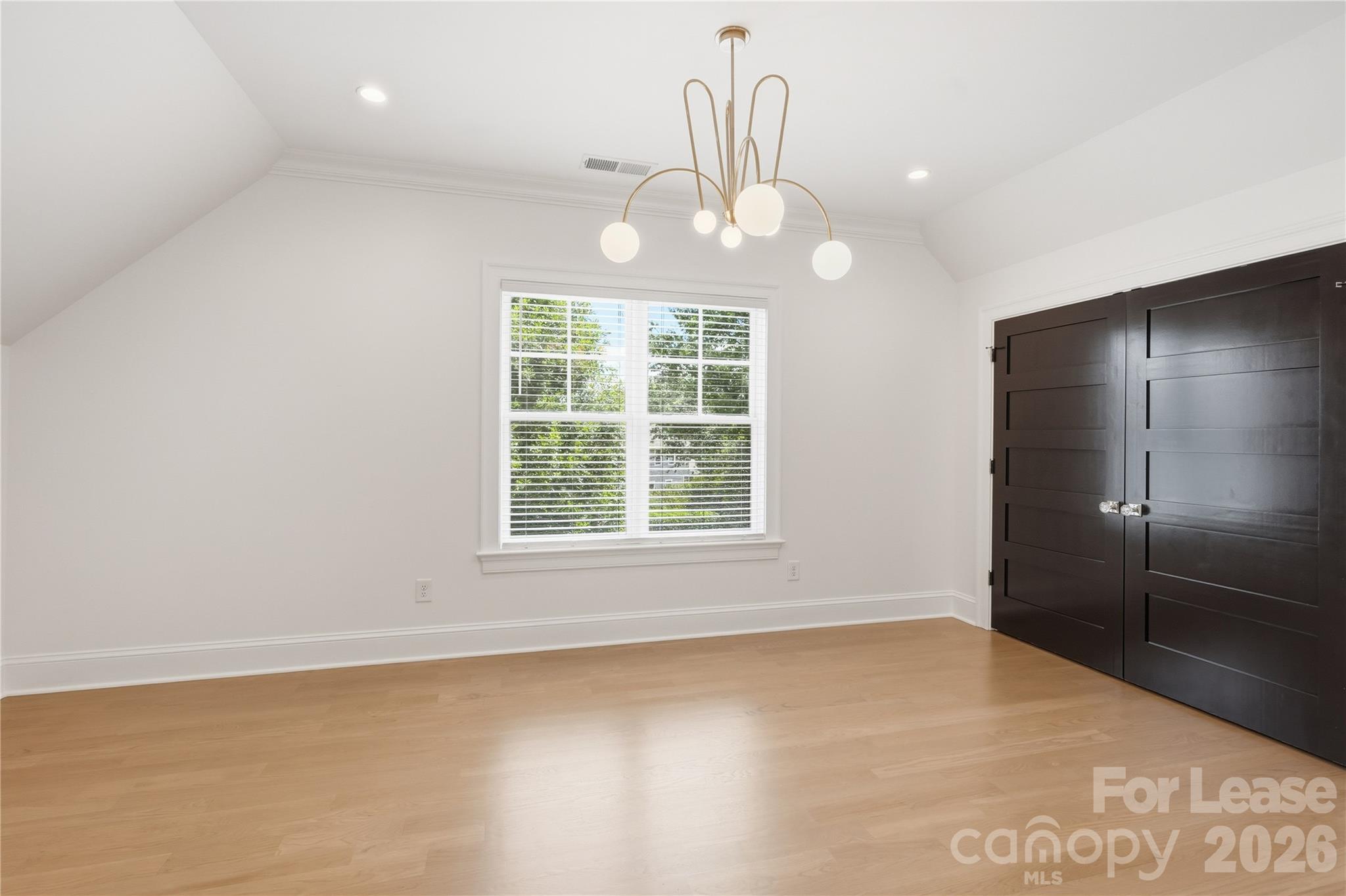 404 Iverson Way Property Photo 28