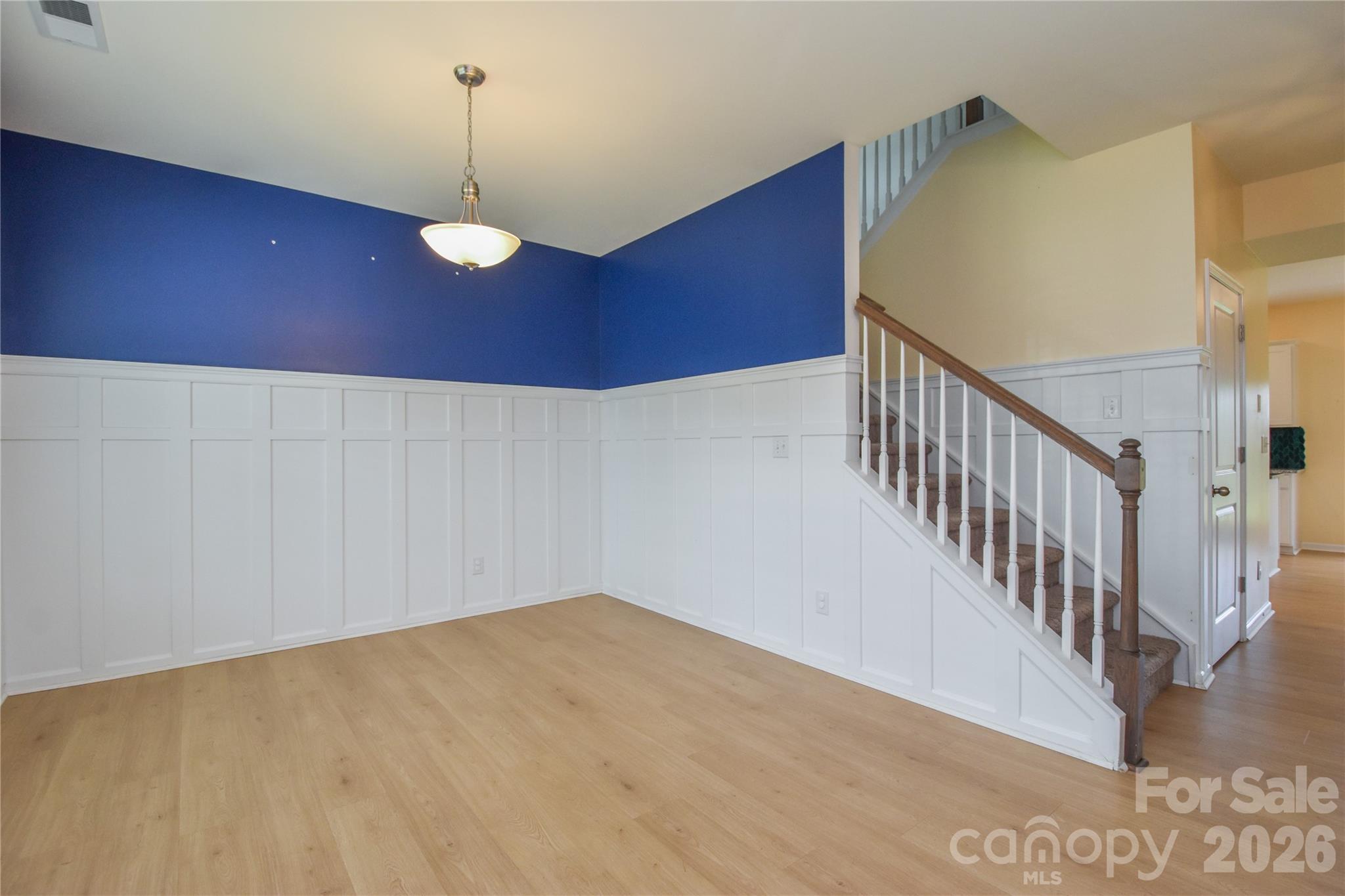 125 Dawn Run Loop Property Photo 4