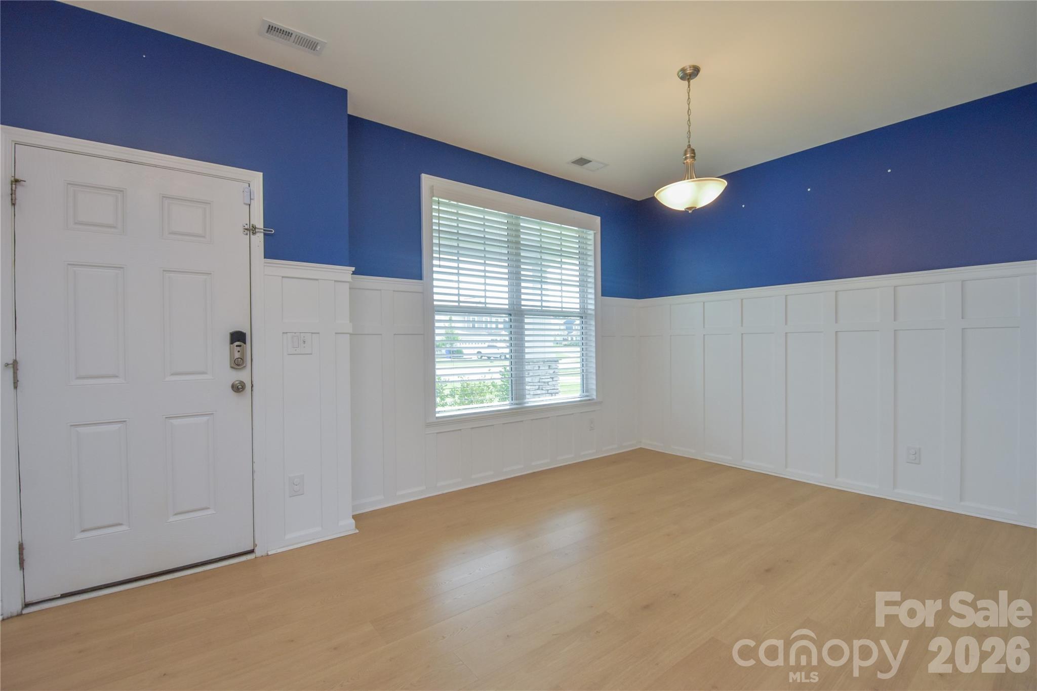 125 Dawn Run Loop Property Photo 5