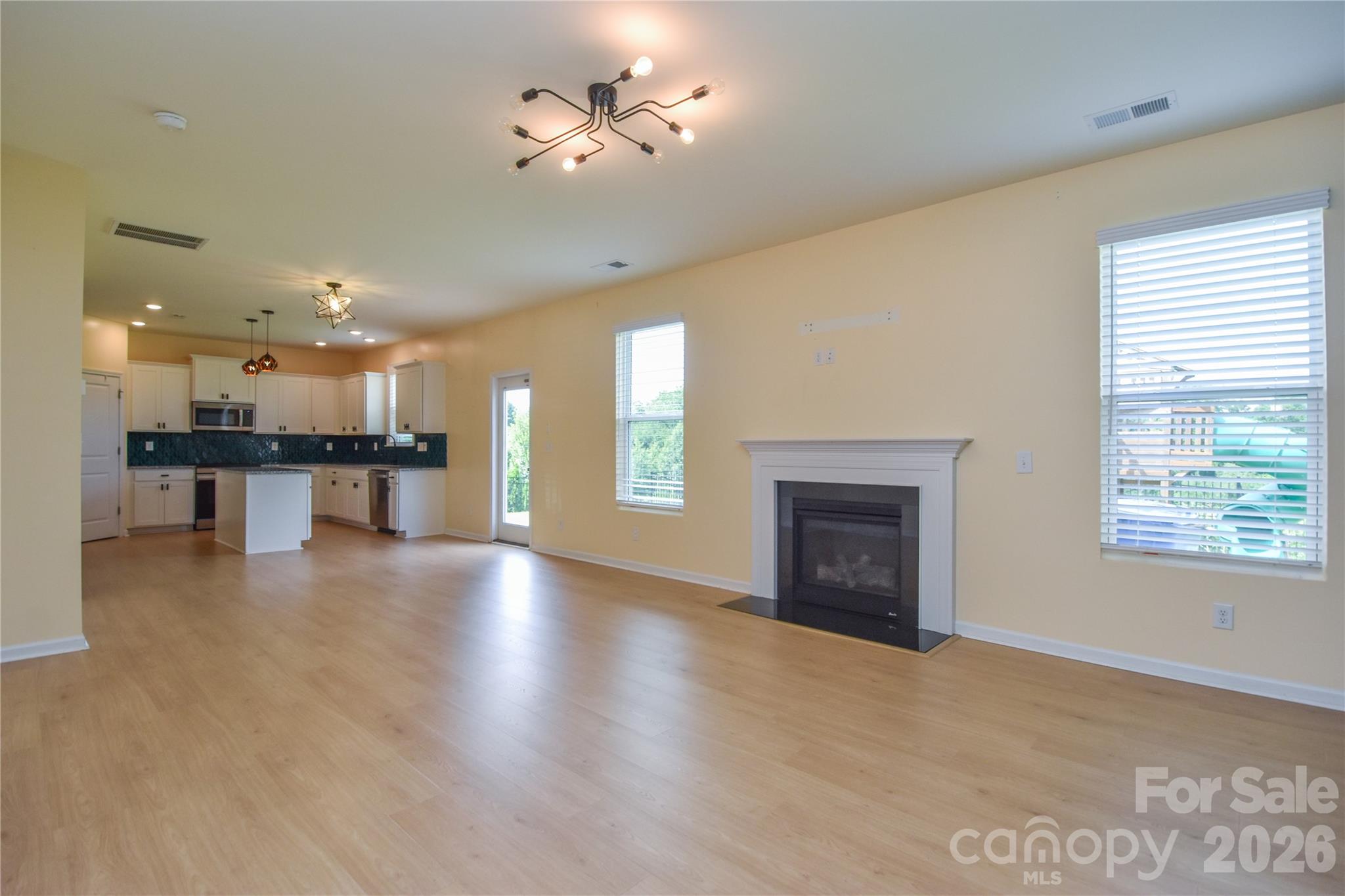 125 Dawn Run Loop Property Photo 13