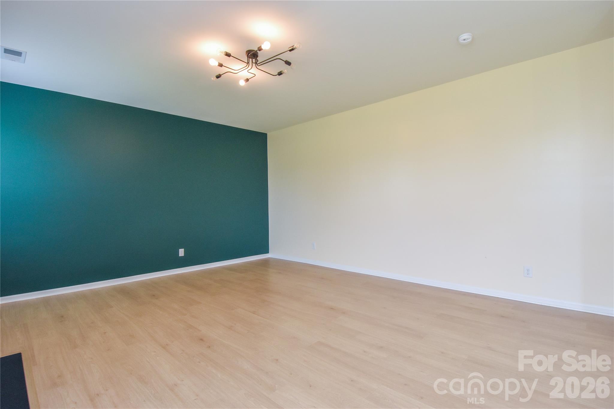 125 Dawn Run Loop Property Photo 14