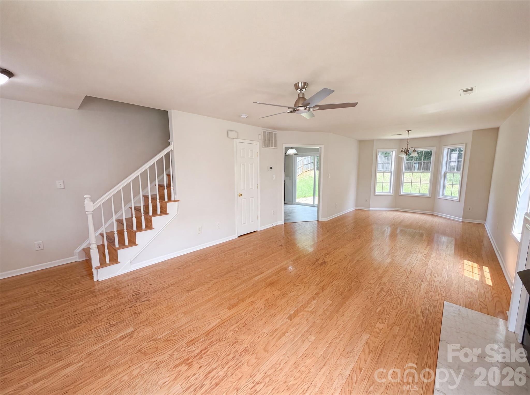 5714 Waverly Lynn Lane Property Photo 7